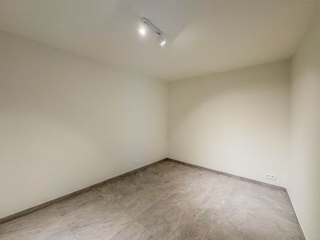 Gerenoveerde bel-etagewoning met 3 slaapkamers, garage en terras. - Photo 5