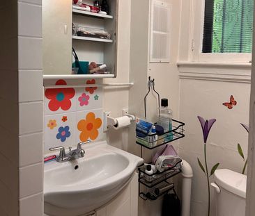 For Lease - 108 Admiral Road Unit# 1, Toronto, Ontario - Photo 3