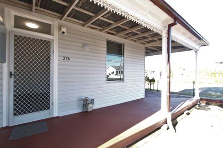 Fully Renovated Unit - Photo 3