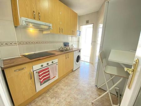 Calle del Platino, Madrid, Community of Madrid 28021 - Foto 5