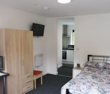 1 Bed Flats - Photo 2