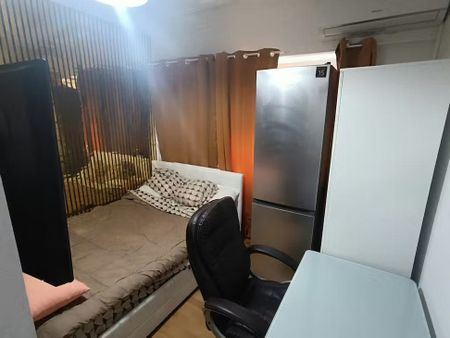 Rua Garcia de Orta, Amadora, Lisbon 2720-249 - Photo 5