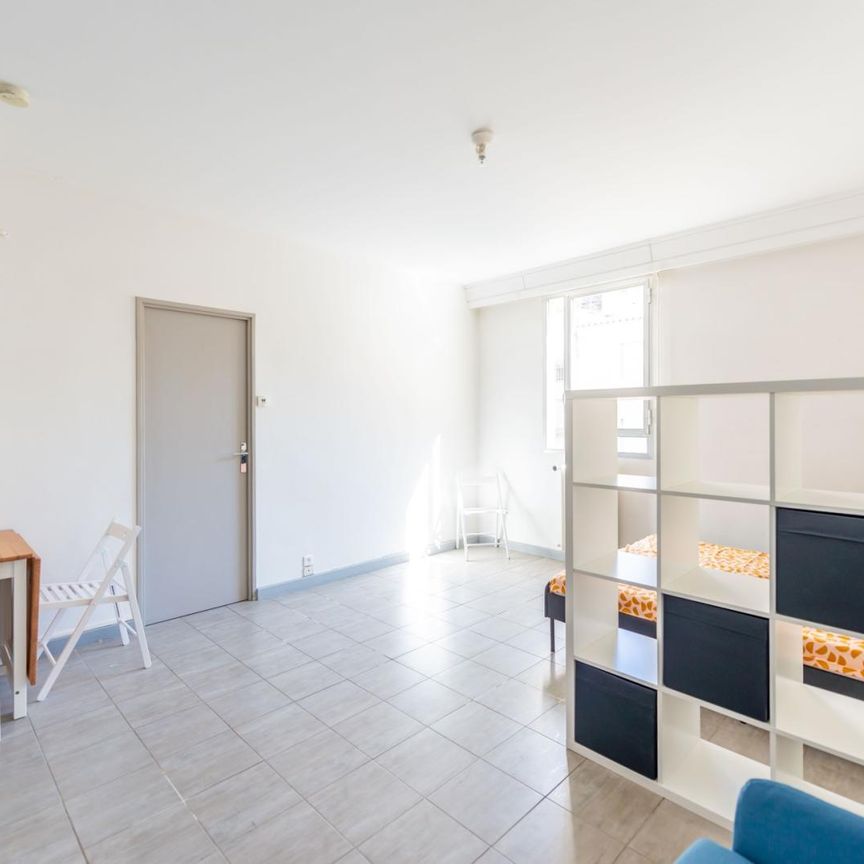 « AVIGNON IM STUDIO MEUBLE 41.03M² » - Photo 1