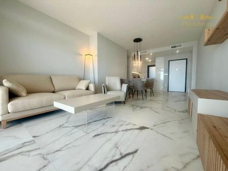 2 room luxury Apartment for rent in Benidorm, Valencia - Photo 5