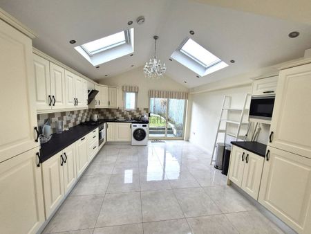 House to rent in Kildare, Maynooth, Newtown - Photo 2