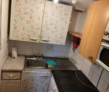 Studio Flat, High Road, IG1 - Photo 3