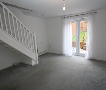 2 bedroom terraced house to rent - Photo 2
