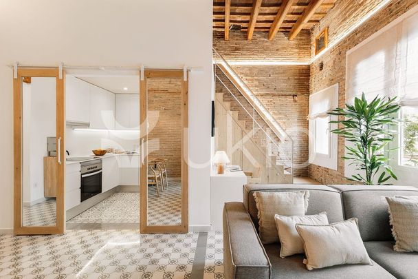 Barcelona Capital, Catalonia 08034 - Photo 1