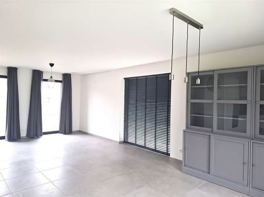 TE HUUR: Vrijstaande BEN-woning met 3 slaapkamers te Pelt! - Photo 1