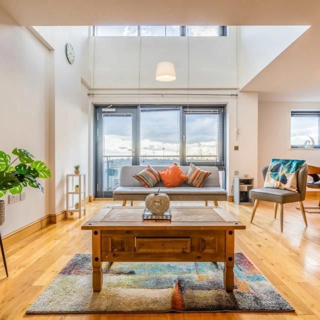 2 bedroom serviced apartment to rent - Photo 1