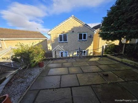 3 bedroom property to rent in Dewsbury - Photo 4