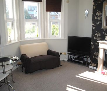 Lyndhurst Road, Worthing - Photo 2