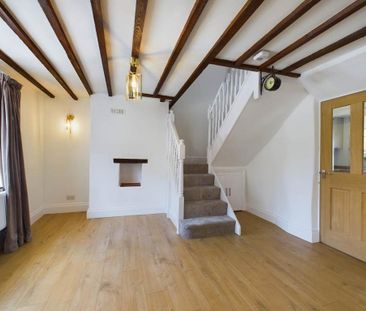 2 bedroom semi-detached house to rent - Photo 6