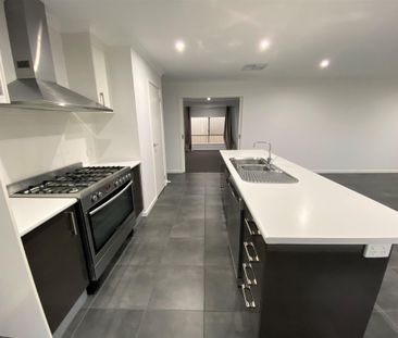 7 Baxter Court, LAVINGTON NSW 2641 - Photo 1