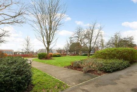 Longley Road, Chichester, PO19 - Photo 2