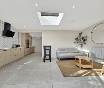1 bedroom in a house share to rent - Photo 5