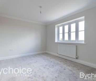 4 bedroom detached house to rent - Photo 5