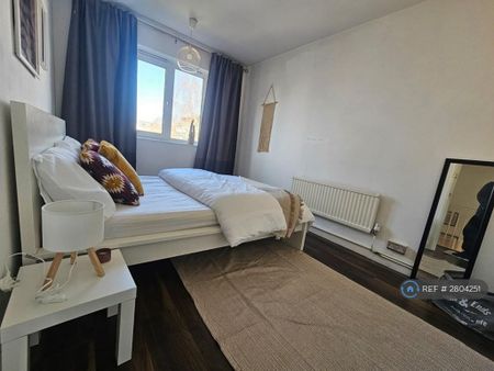 4 bedroom flat to rent - Photo 5