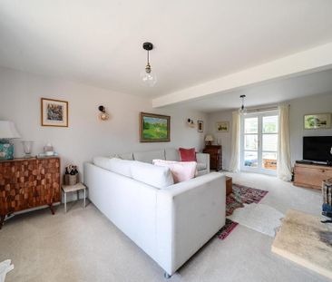 2 bedroom property to rent - Photo 3