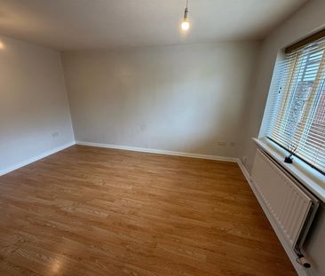 Alvega Close, New Ferry, CH62 - Photo 6