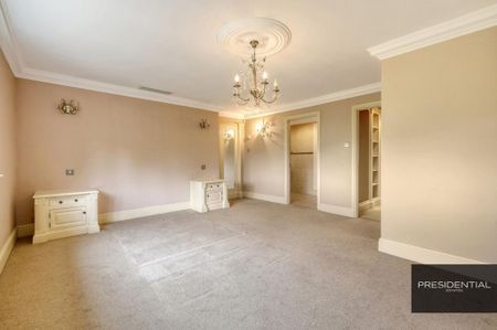 6 bedroom detached house to rent - Photo 2