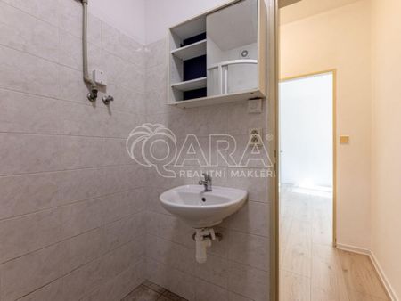Pronájem bytu 1+kk 24 m2 - Фото 2