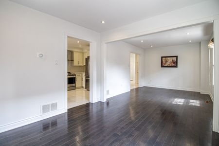 For Lease - 24 forestside Road, Richmond Hill, Ontario - Photo 4