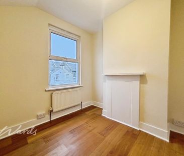 4 bedroom terraced house to rent - Photo 3