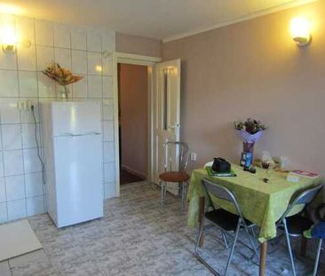 De inchiriat demisol in vila, 1 camera, 52 mp, 2 locuri de parcare! Zoan Tauti! - Fotografie 1
