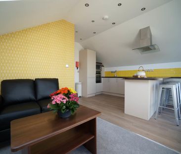 Apartment Penthouse (Pinc) 121 High Street - Photo 2