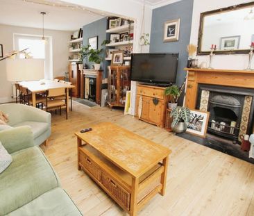 4 bedroom terraced house to rent - Photo 4