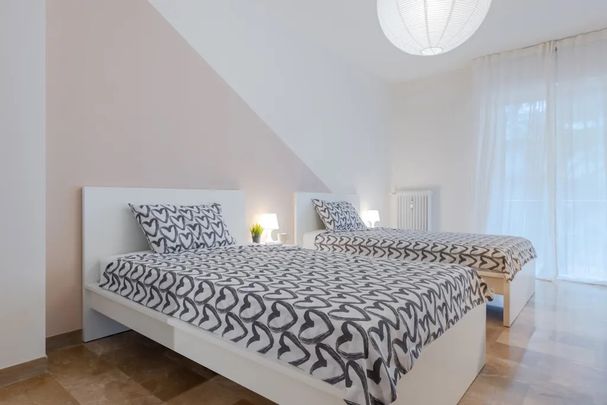 Via Giovanni Pascoli, Padova, Veneto 35125 - Photo 1