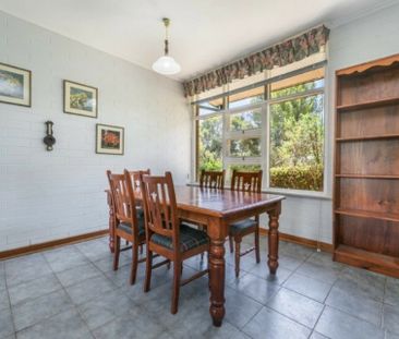 Spacious 3 Bedroom Famly Home - Photo 2