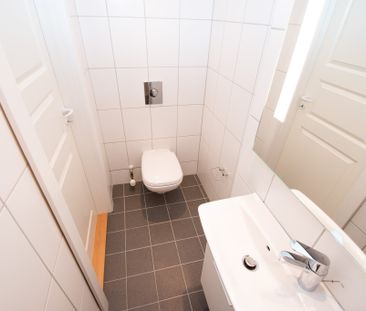 Indbydende nyrenoveret lejlighed i hjertet af Aalborg - Photo 6