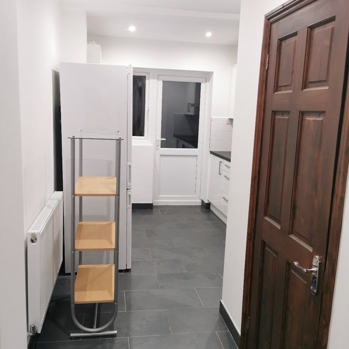 1 Bed Flat, Beddington, CR0 - Photo 1