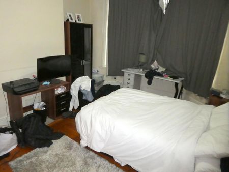 5 bedroom terraced house to rent - Photo 4