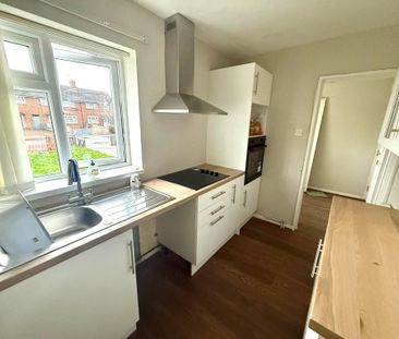 New Hey Road, Wirral - Photo 5