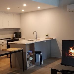 Transfert de bail de mon appartement au vieux port de Montréal pour voyage - urgent - Photo 2