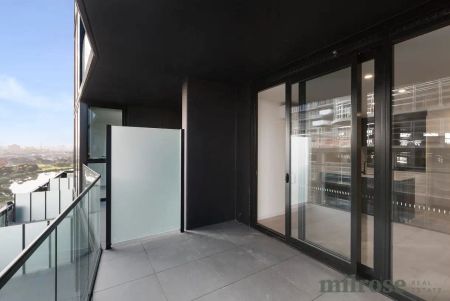 1204/4 Joseph Road, Footscray VIC 3011 - Photo 4