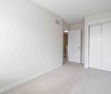 For Lease - 7248 Triumph Lane, Mississauga, Ontario - Photo 6