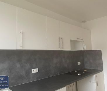 Location Appartement 3 pièces 70m² STE GENEVIEVE DES BOIS 91700 - Photo 2