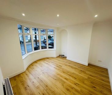 4 bedroom detached house to rent - Photo 1