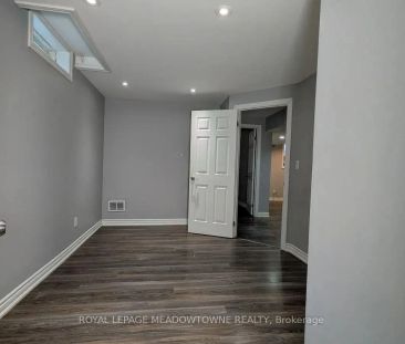 259 QUEEN MARY DRIVE - Photo 1