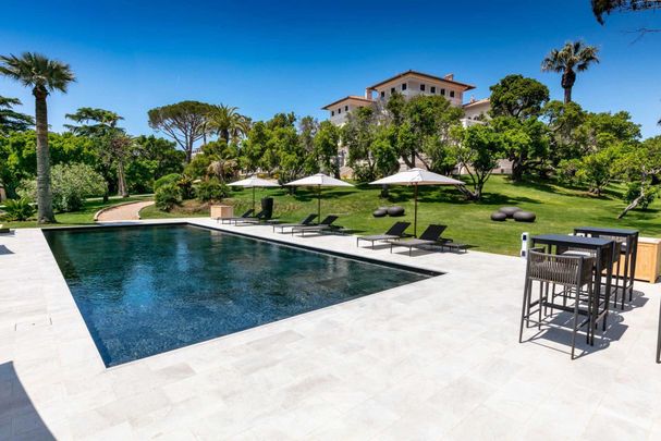 GOLFE DE SAINT-TROPEZ - GIGARO - 11 CHAMBRES - PISCINE - EVENEMENTS POSSIBLES - Photo 1