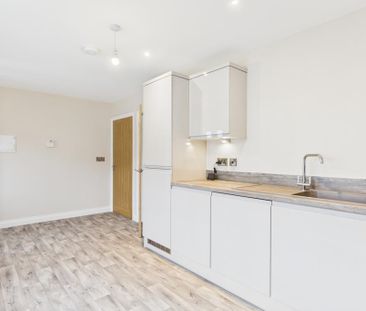 3 bedroom link detached house to rent - Photo 6