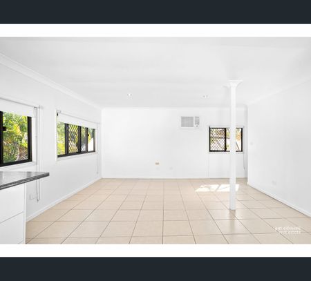 12 Lucas Street, Berserker, Qld 4701 - Photo 5
