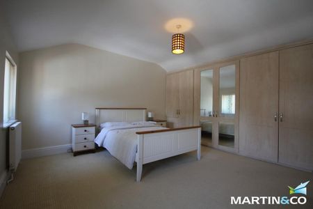 2 bedroom detached house to rent - Photo 4