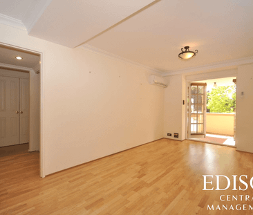 Stylish Two-Bedroom Apartment in East Perth - Photo 2