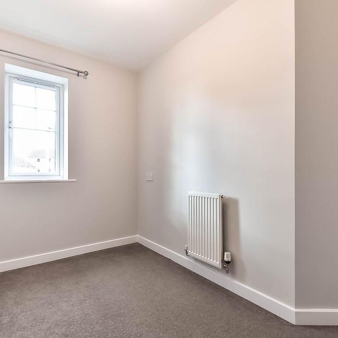 3 bedroom end of terrace house to rent - Photo 1