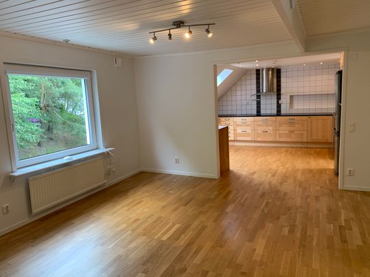 Skalldalsvägen, Hovås - Foto 1